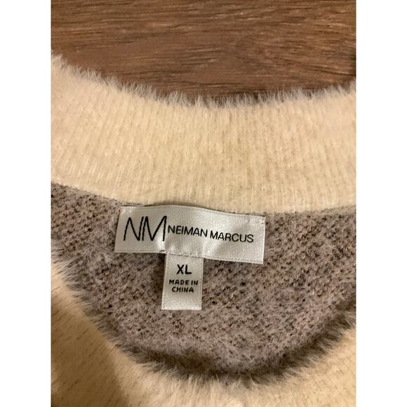 Women’s Neiman Marcus cardigan, XL - Picture 3 of 6